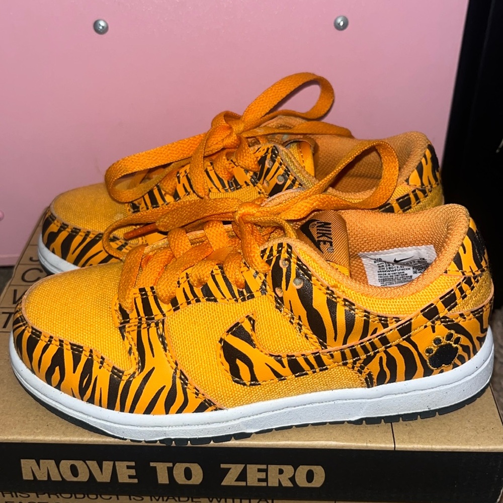 Nike Kids Orange Tiger Print Sneakers